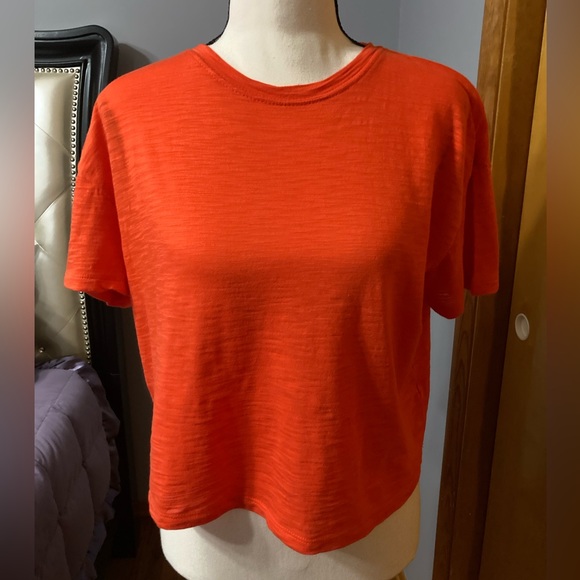 Old Navy Tops - Old Navy Cropped Tee